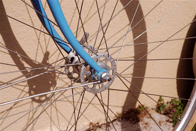 Bilenky Rando Bike - front hub detail